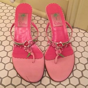 Lilly Pulitzer shoes.  R. Shoe with small slit.